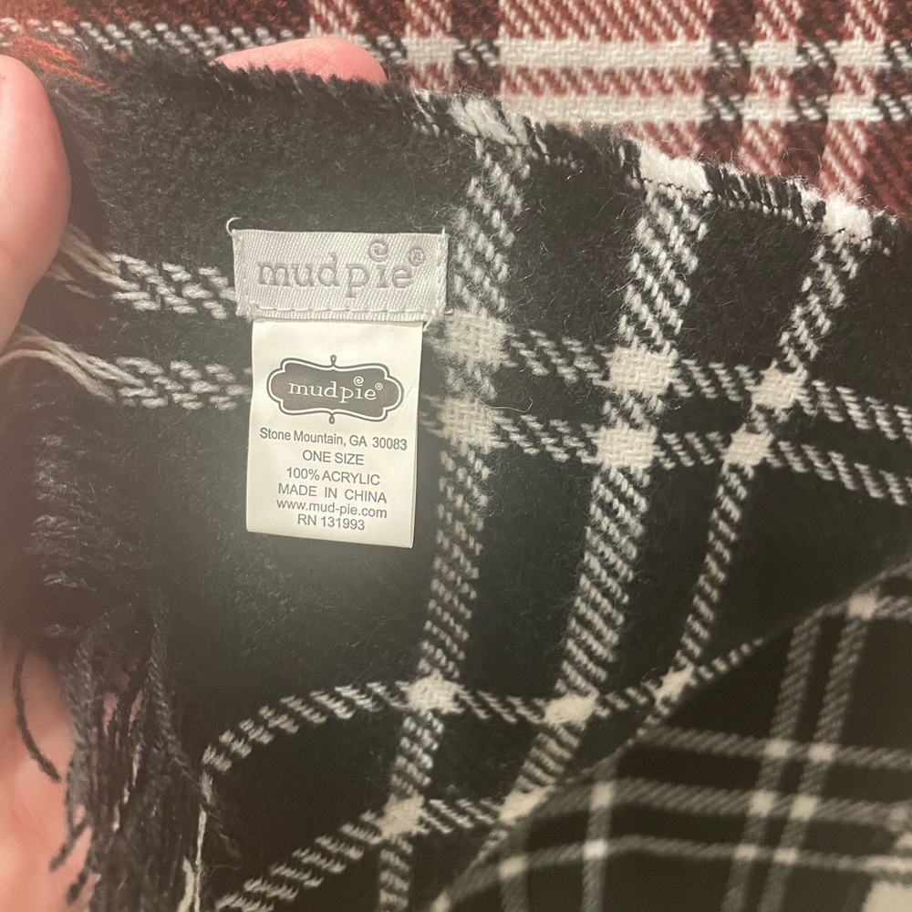 Plaid wool scarf